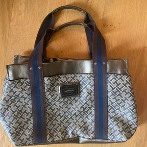 tommy hilfiger purse